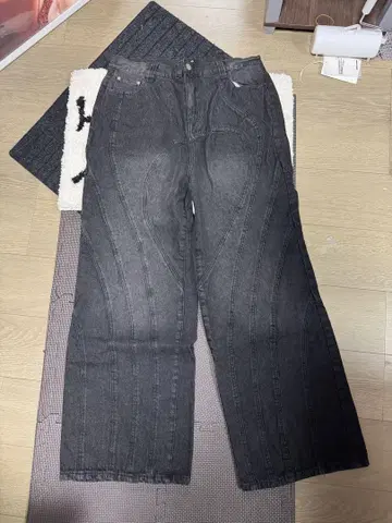 다크 그레이 와이드 레그 데님