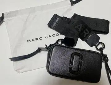 MARC JACOBS 블랙 숄더백
