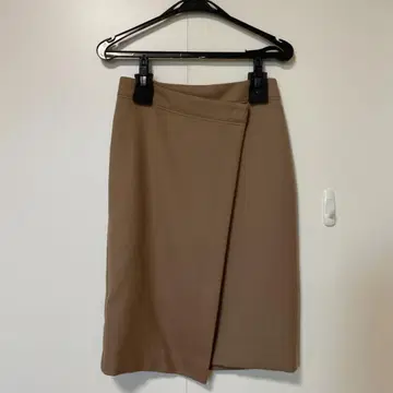 BEIGE 타이트 스커트 베이지 색상 사이즈 2