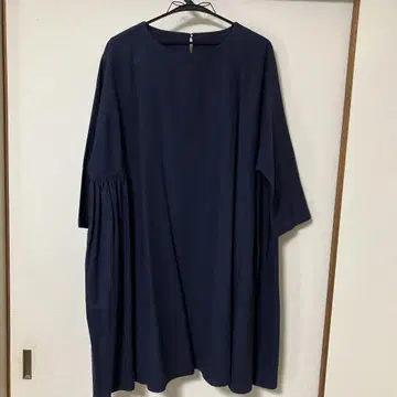 마크앤플러스 파랑에 가까운 네이비 컬러 튜닉 긴팔 겨드랑이 개더