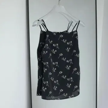 anuke Flower Jacquard Tops 네이비