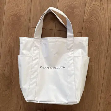 DEAN&DELUCA 토트백 새상품급이지만 손잡이에 얼룩 있음