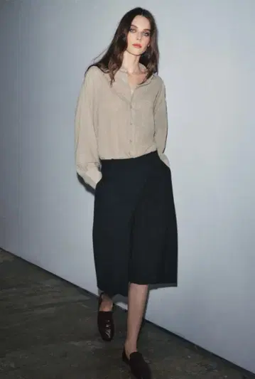 [ 미사용 새상품 ] ZARA 블랙 하프 팬츠