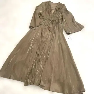 AmeriVINTAGE MEDI GATHER NEGLIGEE DRESS