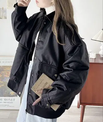 오버 사이즈 블랙 가죽 자켓