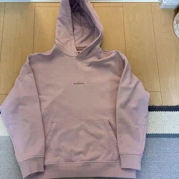 new balance 핑크 후드 부착 후드티 XS (일본 사이즈 S)