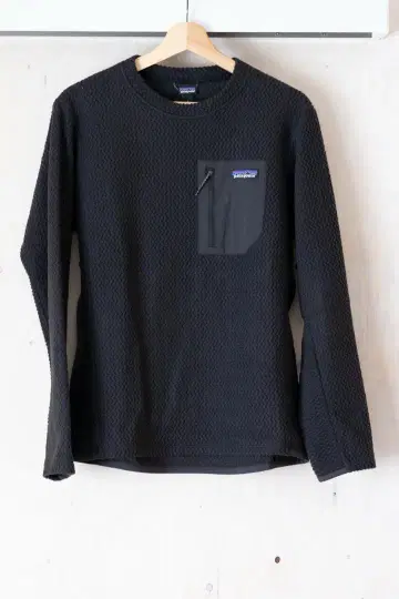 patagonia R1 에어 크루넥