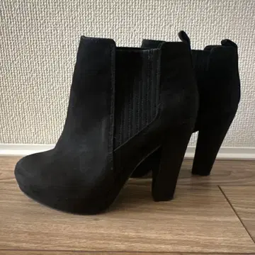 H&M 사이드 고아 숏부츠 블랙 36