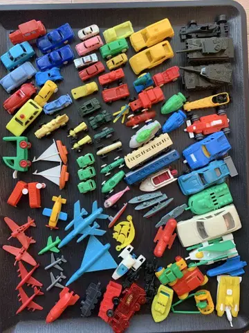 글리코, 모리나가 등의 덤 쇼와 레트로