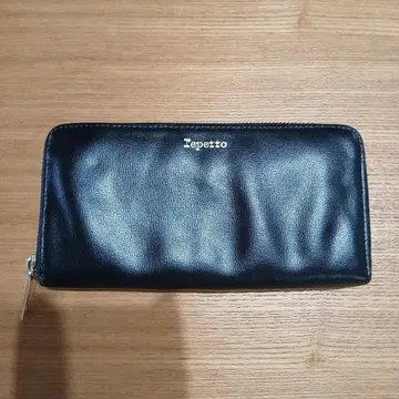 Repetto 가죽 장지갑 블랙
