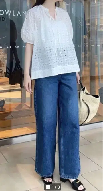 새상품급 이번 시즌 투모로우랜드 보일 스퀘어 자수 퍼프 슬리브 블라우스
