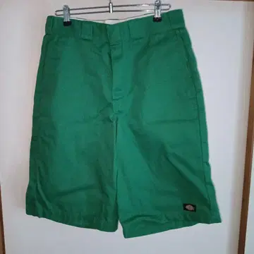 Dickies 그린 컬러 숏팬츠 사이즈 32