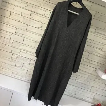 CITY SHOP 다크 그레이 V넥 롱 원피스