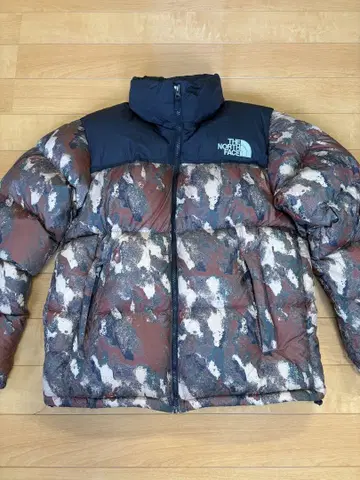 THE NORTH FACE 눕시 다운 자켓 카모플라쥬