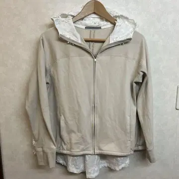 DOMESTIC HRMBRAND 레이스 후드티