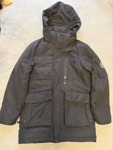 The North Face 블랙 다운 자켓