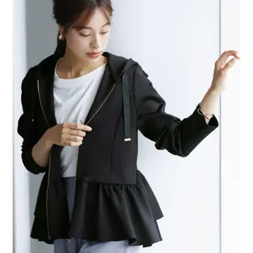새상품급 WHITE JOORA 화이트 조라 프릴 후드티 티어드