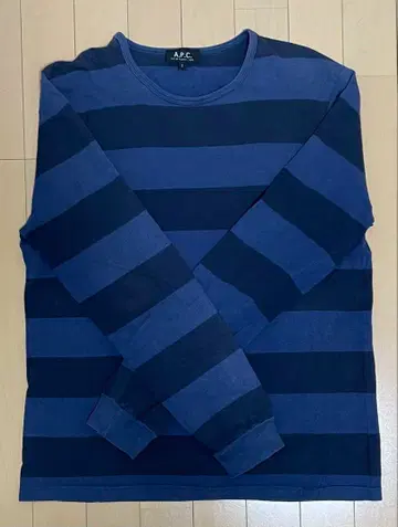 A.P.C. 네이비 보더 T 사이즈 2