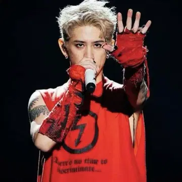 ONEOKROCK Taka 착용 원옥