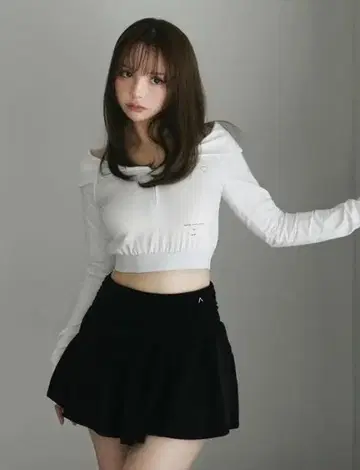 택 포함 새상품 ANDMARY Emily 오프숄더 탑