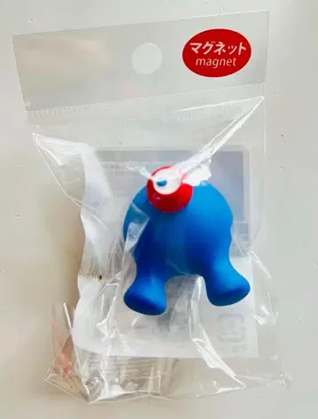 파란색 캐릭터 모양 마그넷