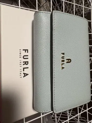 FURLA 스카이블루 접이식 지갑