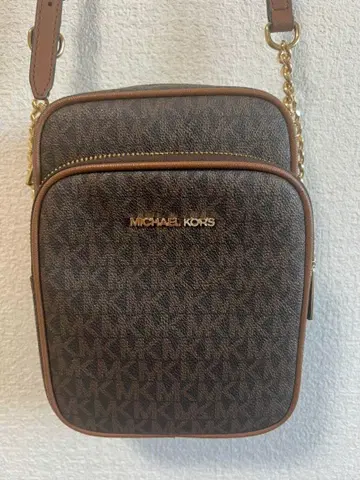 MICHAEL KORS 브라운 숄더백