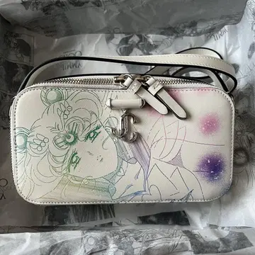 JIMMY CHOO 지미추 세일러문 폰 케이스