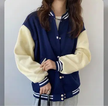 네이비 크림 바시티 자켓 자켓