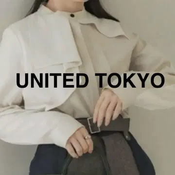 UNITEDTOKYO 비대칭 콤비 라이크 블라우스