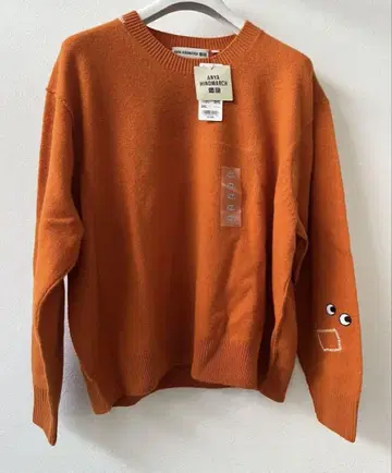 미사용 새상품 UNIQLO 안야 힌드마치 스웨터 3XL