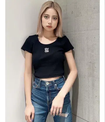 새상품급 GYDA 상의