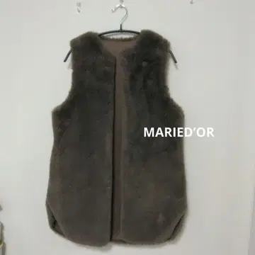 MARIED'OR 브라운 퍼 베스트