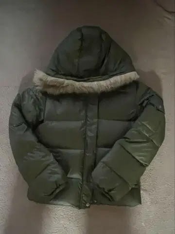 아디다스 adidas 여성용 퍼 다운 자켓
