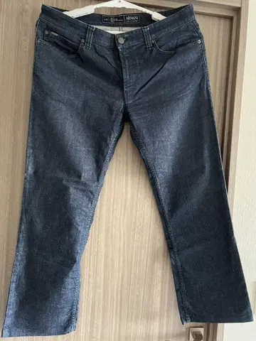 Armani 다크 블루 스트레이트 청바지 38 사이즈