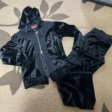 미사용 PUMA 벨벳 저지 셋업 M 사이즈 블랙