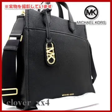 [ 거의 미사용 2024년 A4 ] 마이클코어스 숄더백 GIGI 블랙