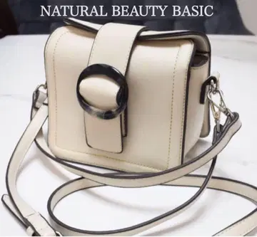 미사용 NATURAL BEAUTY BASIC 숄더백 아이보리