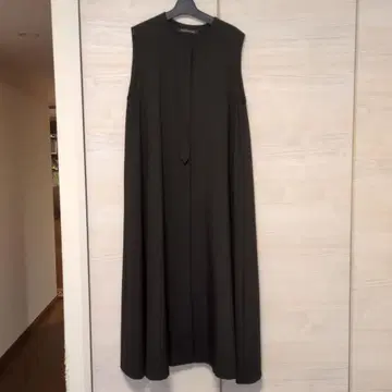 mizuiro ind 블랙 슬리브리스 롱 원피스