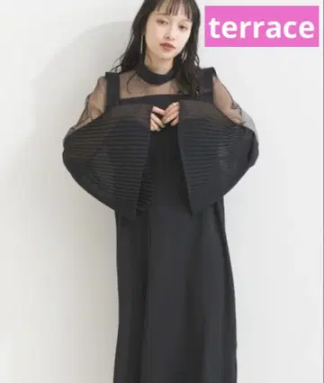 terrace 테라스 플리츠 플레어 슬리브 롱 드레스