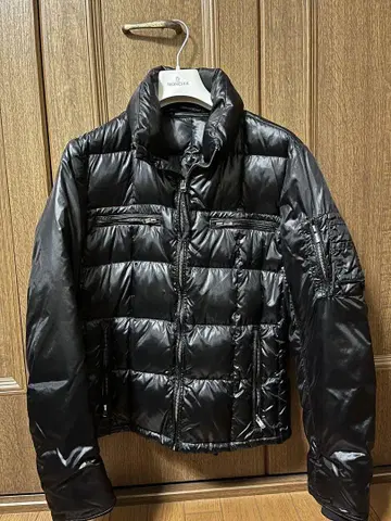 C.P. Company PIUMA DOCA 블랙 다운 자켓 48