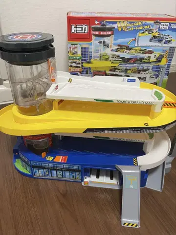 더블 액션 토미카 빌