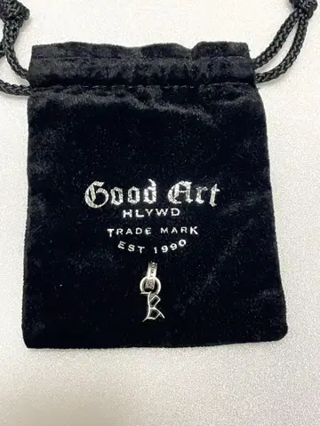 미사용 새상품 Good Art HLYWD 굿 아트 할리우드 펜던트