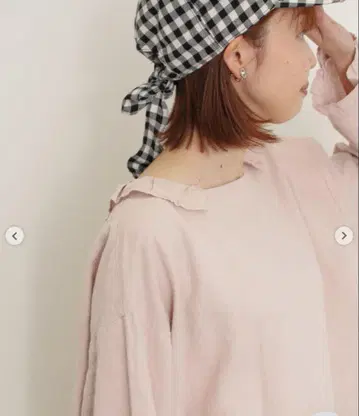 새상품 린넨 100% 프릴 칼라 블라우스 타임세일