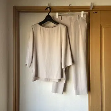 새상품급 COMPTOIR DES COTONNIERS 셋업 베이지