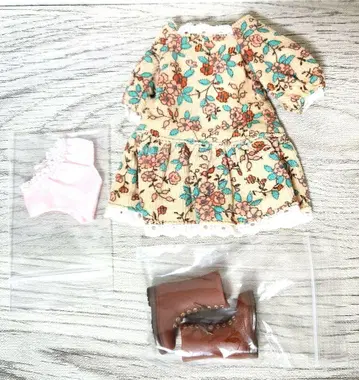 네오 브라이스 웰컴 윈터 원피스 부츠 아웃핏 3점
