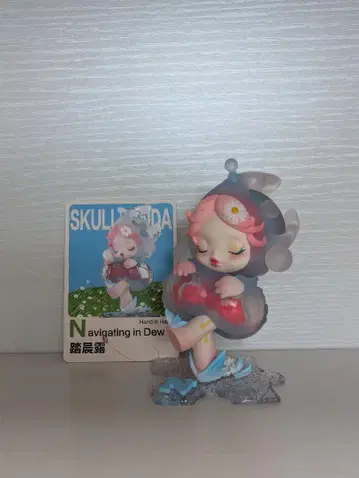 [ POPMART ] SKULLPANDA hand inhand