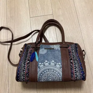 데시구알 백