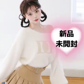 새상품 dd 로고 원숄더 니트탑 다리치 darich 아이보리