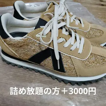 아스팔트 스니커즈